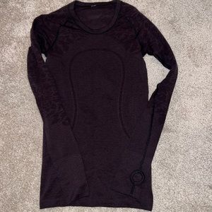Lululemon Swiftly Tech Long Sleeve, size 4